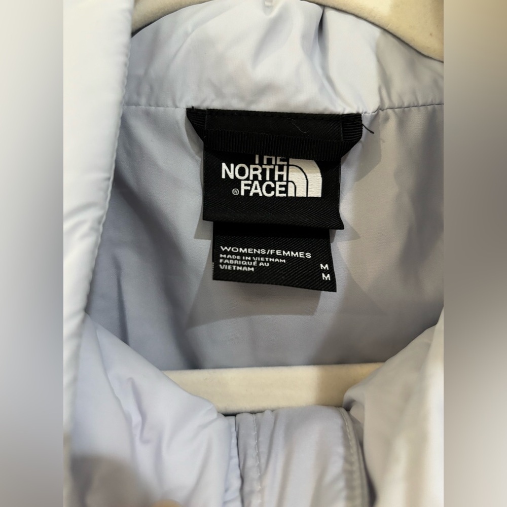 The North Face Women's Light blue Insulated Jacket - Picture 6 of 10